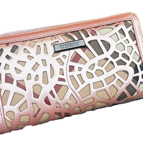 Burberry Leather Wallet - Picture 1 of 5